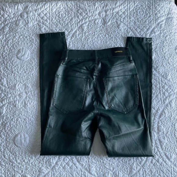 Express Women's Skinny High Rise Faux Leather Hunter Green Pants Size 0 - Picture 9 of 11
